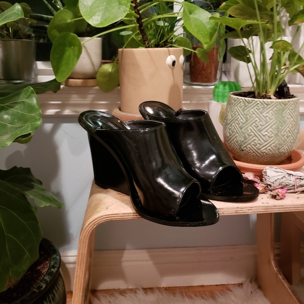 Black Mules